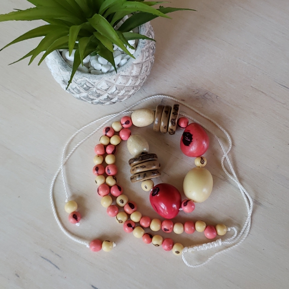 Brazilian Natural Seed Necklease